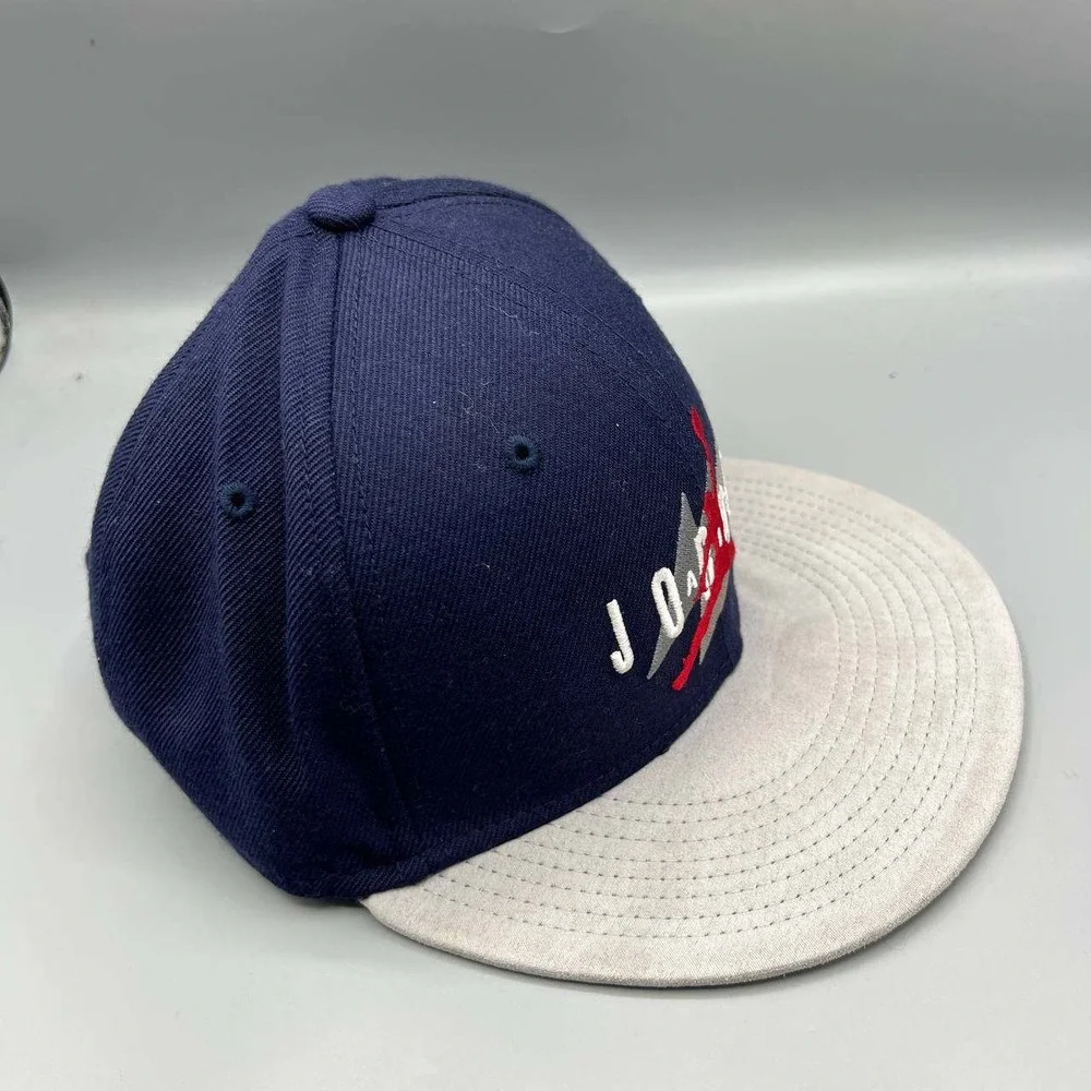 Air Jordan True Hat Men Navy White MVP Embroidered Jumpman Snap‎ Back Cap